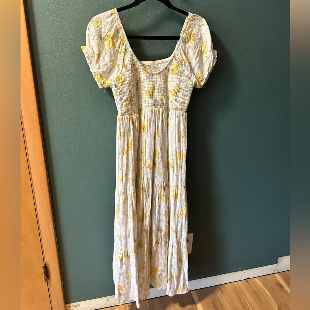 Ultra Flirt brand floral midi dress